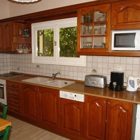 Kiki * Nisaki (Corfu)